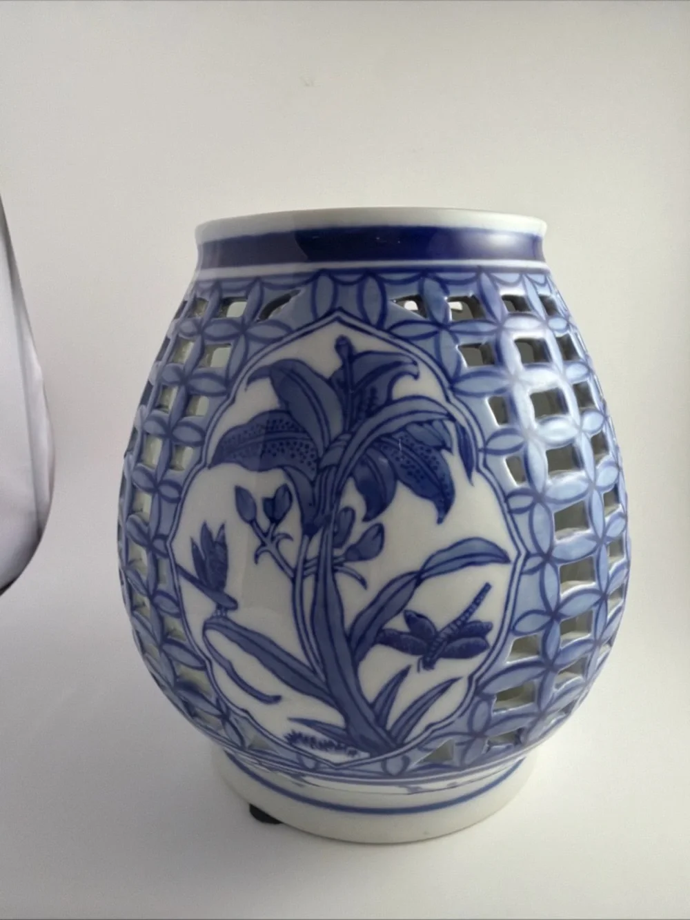 Blue & White Floral Candleholder Planter Home Decor Lattice Oriental 7”